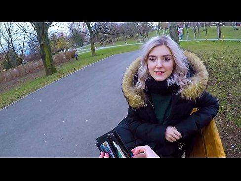 ❤️ Pul uchun notanish odamning issiq sutini yutadi - parkda Eva Elfi tomonidan blowjob ❤ Sifatli pornoda bizda ❤